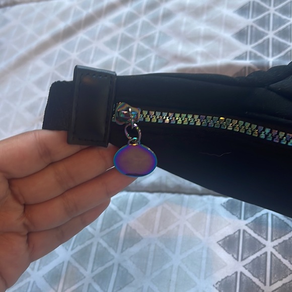 Black sport bag - Picture 2 of 2